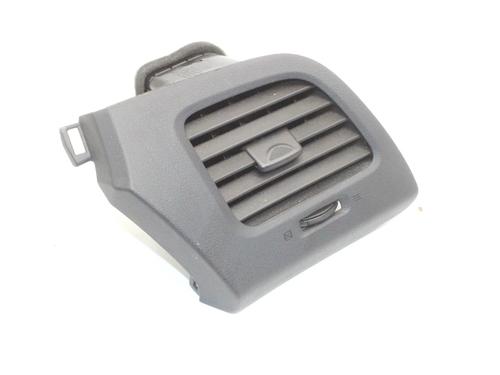 air-vent-nissan-leaf-ze0-2010-2011-2012-2013-2014-2015-2016-2017-39768572 main image