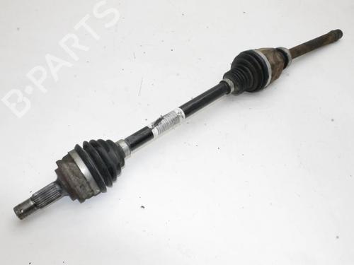 Used Right front driveshaft Right front driveshaft PEUGEOT 2008 II (UD_, US_, UY_, UJ_, UR_, UC_) 1.2 PureTech 130 (USHNS, URHNS) (130 hp) 39873296 39873296
