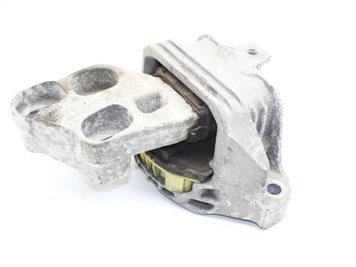 Used Engine mount Engine mount MERCEDES-BENZ B-CLASS Sports Tourer (W246, W242) B 180 CDI (246.200) (109 hp) 39879141 39879141