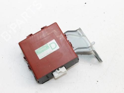 Used Control unit Control unit LEXUS LS (_F2_) 400 (UCF20_) (294 hp) 39840436 39840436