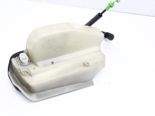 front-right-lock-tesla-model-3-5yj3-2017-39769057 main image