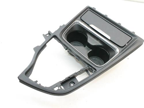 Used Cup/Object holder Cup/Object holder BMW 3 Gran Turismo (F34) 328 i (245 hp) 39809738 39809738