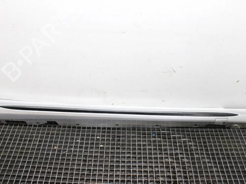 Used Right sideskirt Right sideskirt MERCEDES-BENZ E-CLASS (W212) E 200 CDI / BlueTEC (212.005, 212.006) (136 hp) 40520443 40520443
