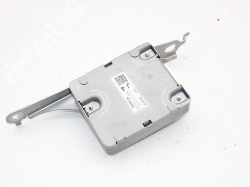 Used Control unit Control unit LEXUS ES (_Z10_, _A10_, _H10_) 300h (AXZH10, AXZH11) (218 hp) 39820648 39820648