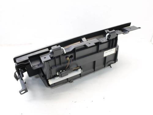 Glove box JAGUAR XE (X760) 2.0 D | BP39814403C95 - Image 2