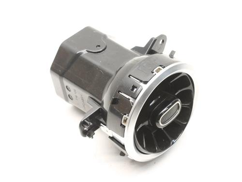 Air vent MERCEDES-BENZ CLA (C118) CLA 180 (118.384) | BP39841920I21 - Image 2