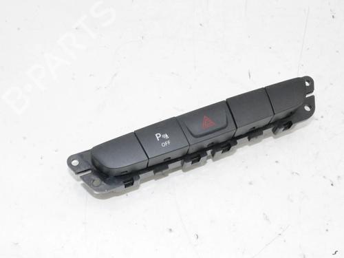 Used Warning switch Warning switch JEEP CHEROKEE (KL) 2.0 CRD 4x4 (170 hp) 39868132 39868132