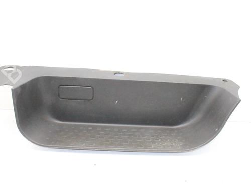 step-renault-trafic-iii-van-fg_-2014-39775169 main image