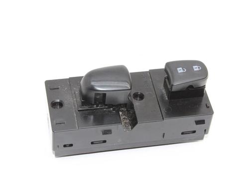 Used Switch Switch NISSAN JUKE (F15) 1.2 DIG-T (115 hp) 39843493 39843493