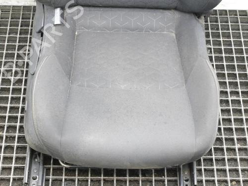 Right front seat TOYOTA COROLLA Hatchback (_E21_, _EA1_, _EH1_) 1.8 Hybrid (ZWE211, ZWE219) | BP39789924C16 - Image 3