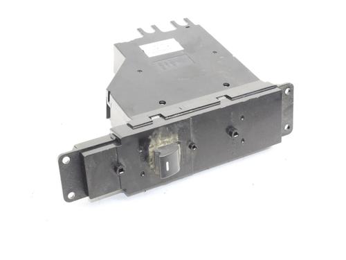 Used Left front window switch Left front window switch LAND ROVER RANGE ROVER III (L322) 3.0 D 4x4 (177 hp) 39826642 39826642