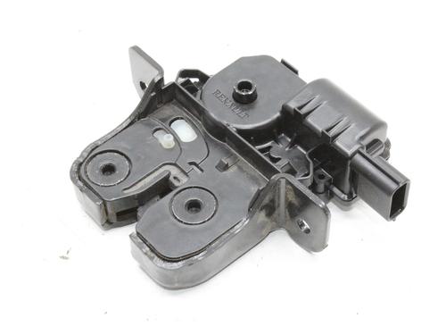 tailgate-lock-renault-arkana-i-lcm_-ldn_-2019-39776424 main image