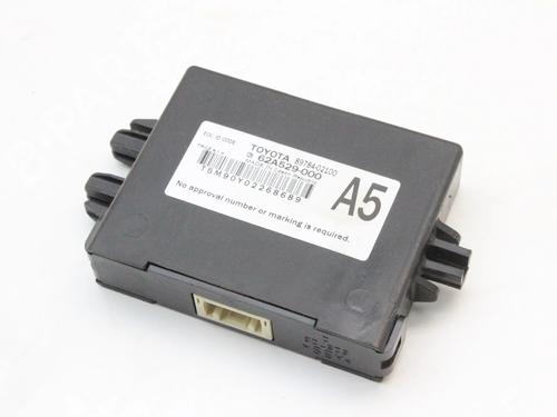 Used Electronic module Electronic module TOYOTA COROLLA Hatchback (_E21_, _EA1_, _EH1_) 1.8 Hybrid (ZWE211, ZWE219) (122 hp) 39850449 39850449