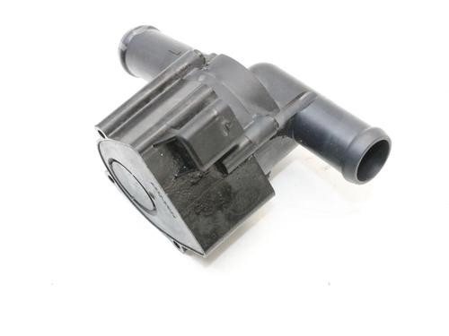 Used Auxiliary water pump Auxiliary water pump LAND ROVER RANGE ROVER IV (L405) 2.0 P400e Hybrid 4x4 (404 hp) 39793244 39793244