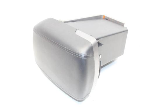 Used Armrest / Center console Armrest / Center console HYUNDAI ix35 (LM, EL, ELH) 2.0 CRDi 4WD (136 hp) 39806076 39806076