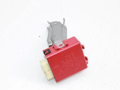 Used Control unit Control unit TOYOTA AURIS Estate (_E18_) 1.8 Hybrid (ZWE186_, ZWE186R, ZWE186H) (136 hp) 39788220 39788220