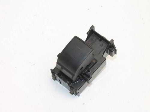 Used Switch Switch TOYOTA C-HR (_X1_) 1.8 Hybrid (ZYX10_, ZYX11_, ZYX10R, ZYX11R) (122 hp) 39847249 39847249