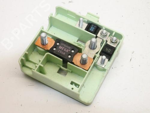 Fuse box BMW X3 (E83) 3.0 sd | BP39833337E1 - Image 2
