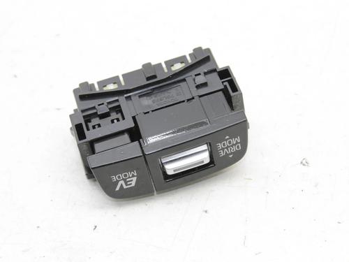 Used Switch Switch TOYOTA COROLLA Hatchback (_E21_, _EA1_, _EH1_) 1.8 Hybrid (ZWE211, ZWE219) (122 hp) 39828866 39828866