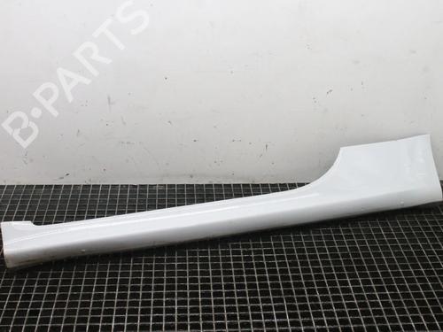 Venstre sidekjole Venstre sidekjole ABARTH 500 / 595 / 695 1.4 (312.AXF11, 312.AXF1A, 312.AXD1A) (160 hp) 39875227 39875227
