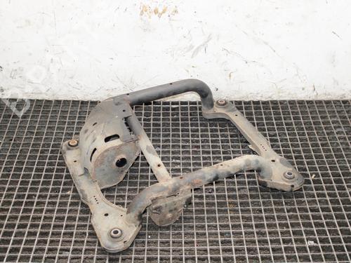 Used Gearbox mount Gearbox mount LAND ROVER RANGE ROVER III (L322) 3.6 D 4x4 (272 hp) 39828331 39828331
