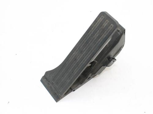Used Pedal Pedal MERCEDES-BENZ C-CLASS (W205) C 250 BlueTEC / d (205.008, 205.006) (204 hp) 39829849 39829849