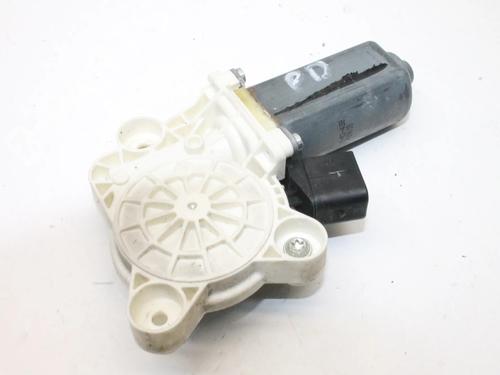 right-front-window-motor-mercedes-benz-clc-class-cl203-2008-2009-2010-2011-39771408 main image