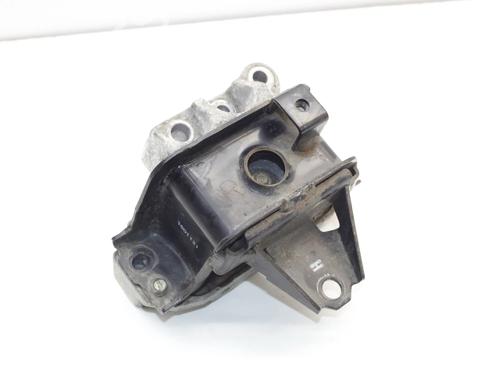 Used Engine mount Engine mount MITSUBISHI OUTLANDER III (GG_W, GF_W, ZJ, ZL, ZK) 2.0 Hybrid 4WD (GG2W) (200 hp) 39790467 39790467