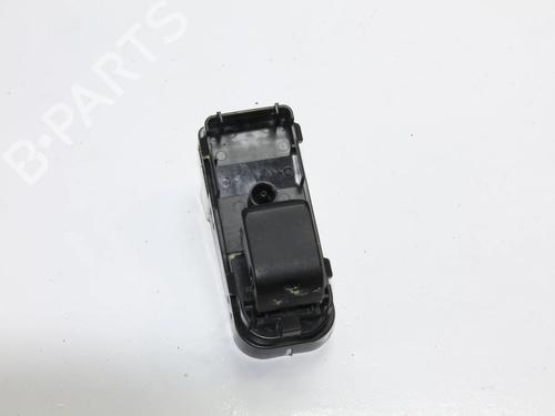 Høyre bak elrute bryter Høyre bak elrute bryter MAZDA 3 Saloon (BM_, BN_) 2.2 D (150 hp) 39844245 39844245