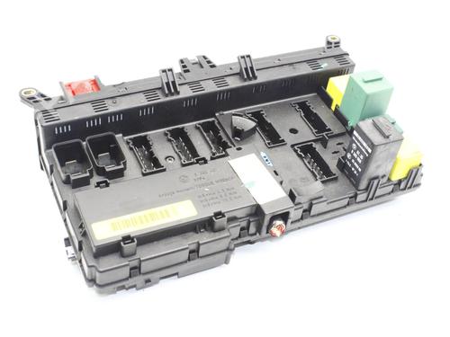 Used Fuse box Fuse box LAND ROVER RANGE ROVER III (L322) 3.0 D 4x4 (177 hp) 39810694 39810694