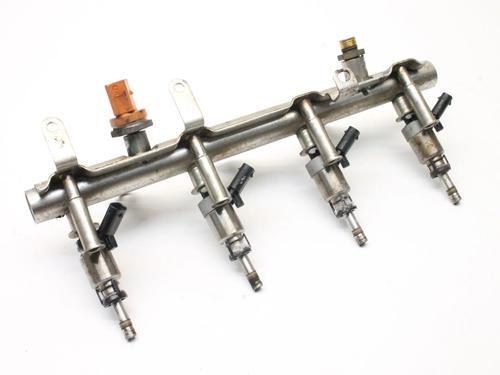 injector-audi-a4-b8-8k2-2007-2008-2009-2010-2011-2012-2013-2014-2015-2016-2017-39775703 main image