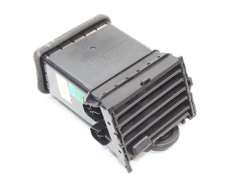 air-vent-nissan-leaf-ze0-2010-2011-2012-2013-2014-2015-2016-2017-39786344 main image
