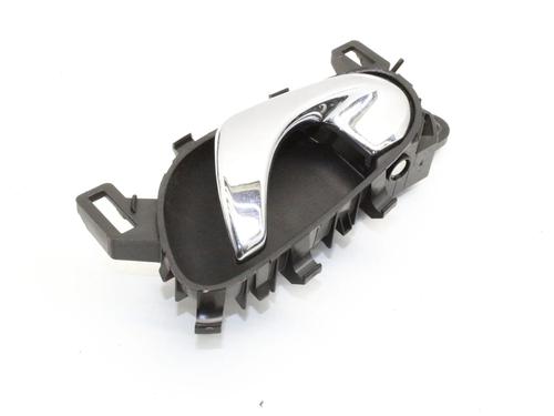 Used Front left interior door handle Front left interior door handle NISSAN PULSAR Hatchback (C13) 1.2 DIG-T (115 hp) 39804671 39804671