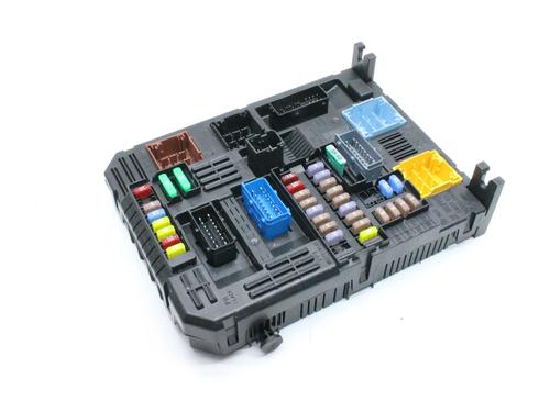 Used Fuse box Fuse box OPEL CORSA F (P2JO) 1.2 (68) (101 hp) 39828803 39828803
