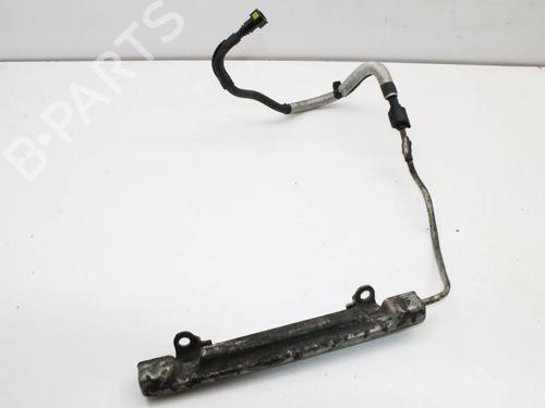 injection-rail-lexus-ct-zwa10_-2010-39775862 main image