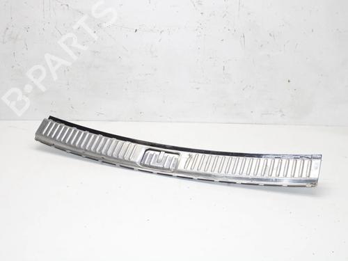 Used Tailgate trim Tailgate trim VW TOUAREG (7P5, 7P6) 3.0 V6 TDI (240 hp) 40520414 40520414