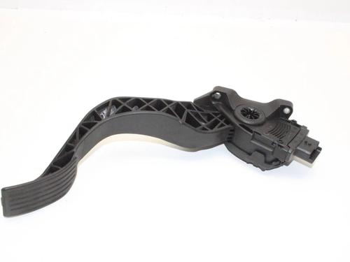 Used Pedal Pedal OPEL CROSSLAND X / CROSSLAND (P17, P2QO) 1.2 (75) (82 hp) 39832820 39832820