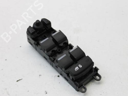 Used Right front window switch Right front window switch JAGUAR XE (X760) 2.0 D (163 hp) 39879135 39879135
