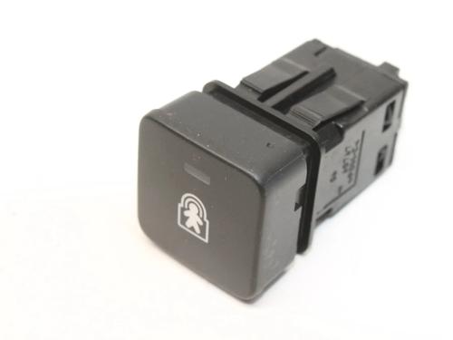 switch-citroen-c4-cactus-2014-39768133 main image