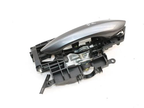 Venstre foran utvendig håndtak Venstre foran utvendig håndtak BMW 5 (F10) 530 d (258 hp) 39816793 39816793