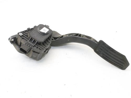 pedal-ford-mondeo-v-hatchback-ce-2014-39777258 main image