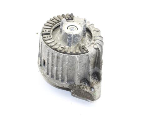 Used Engine mount Engine mount MERCEDES-BENZ CLS (C218) CLS 220 BlueTEC / d (218.301) (177 hp) 39870544 39870544