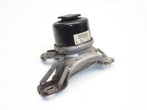 Used Engine mount Engine mount LAND ROVER DISCOVERY SPORT (L550) 2.0 D 4x4 (150 hp) 39779650 39779650