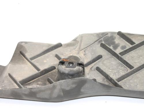 Underbody protection VW GOLF VIII (CD1, DA1) 1.5 eTSI | BP39873689M92 - Image 2