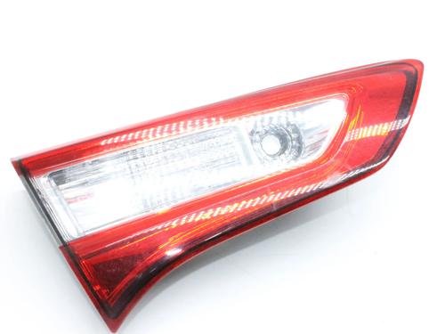 Feu de coffre gauche Feu de coffre gauche TOYOTA YARIS (_P13_) 1.5 Hybrid (NHP130_, NHP130) (101 hp) 39833781 39833781