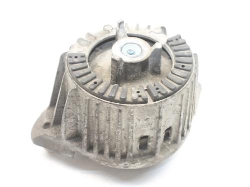 Used Engine mount Engine mount MERCEDES-BENZ C-CLASS (W204) C 220 CDI (204.002) (163 hp) 39775222 39775222
