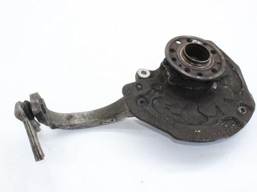 Used Left front steering knuckle Left front steering knuckle MERCEDES-BENZ C-CLASS (W205) C 200 (205.042) (184 hp) 39862620 39862620