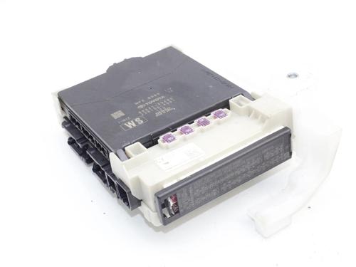 Used Control unit Control unit LEXUS ES (_Z10_, _A10_, _H10_) 300h (AXZH10, AXZH11) (218 hp) 39867930 39867930