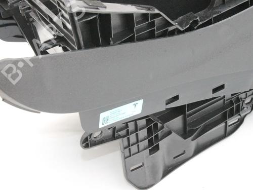 Middle console TESLA MODEL Y (5YJY) Long Range All-wheel Drive | BP39804309I22 - Image 7