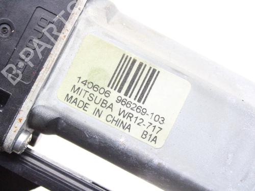 Right front window motor VOLVO V60 I (155) D4 | BP39854617E20 - Image 3